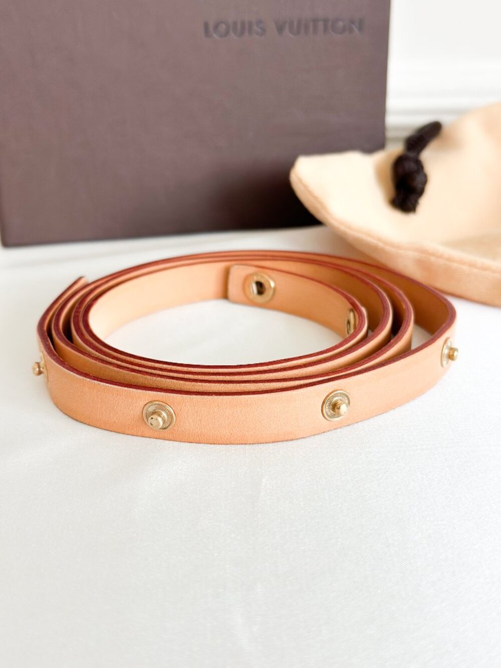 Louis Vuitton Florentine Strap S View 2